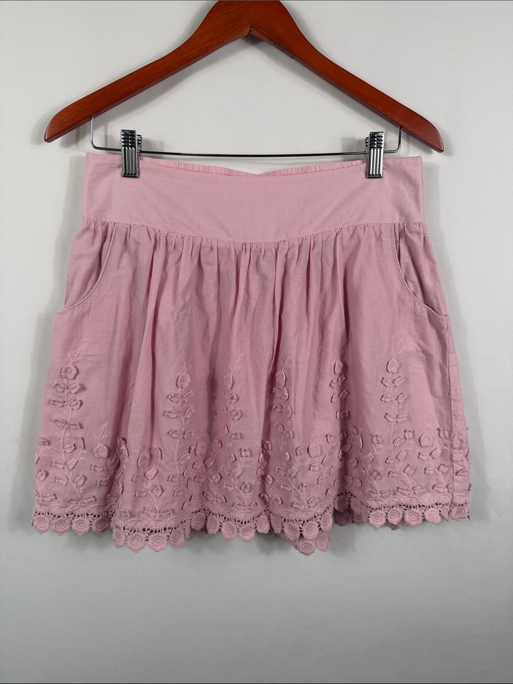 Charlotte Russe Light Pink Floral Embroidered Skater Skirt. Womens Size S.